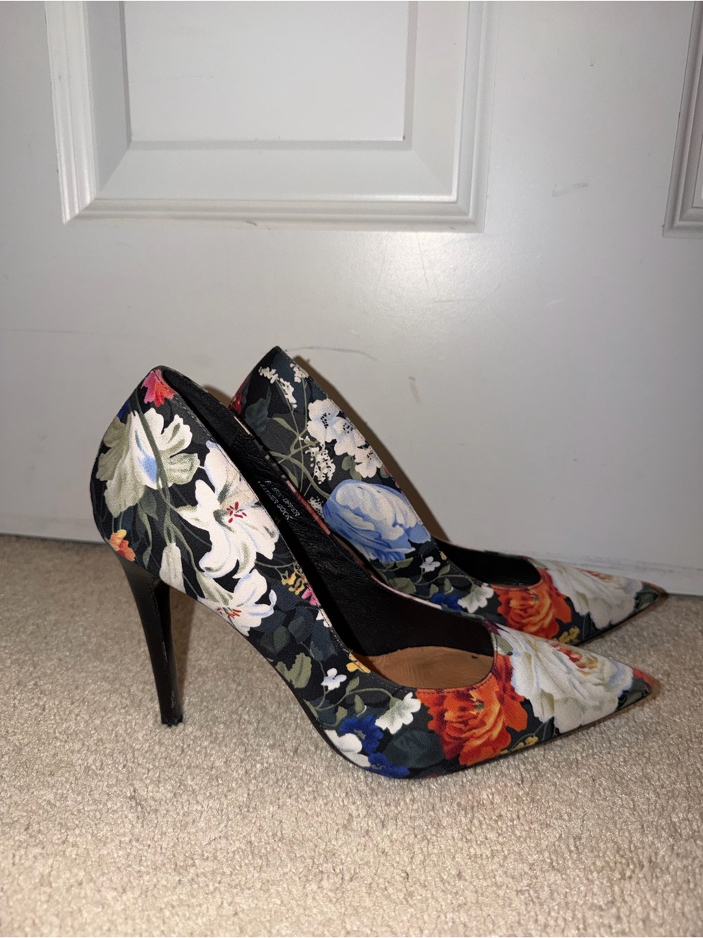 Halogen Black Floral Pointed-Toe Stiletto Pumps